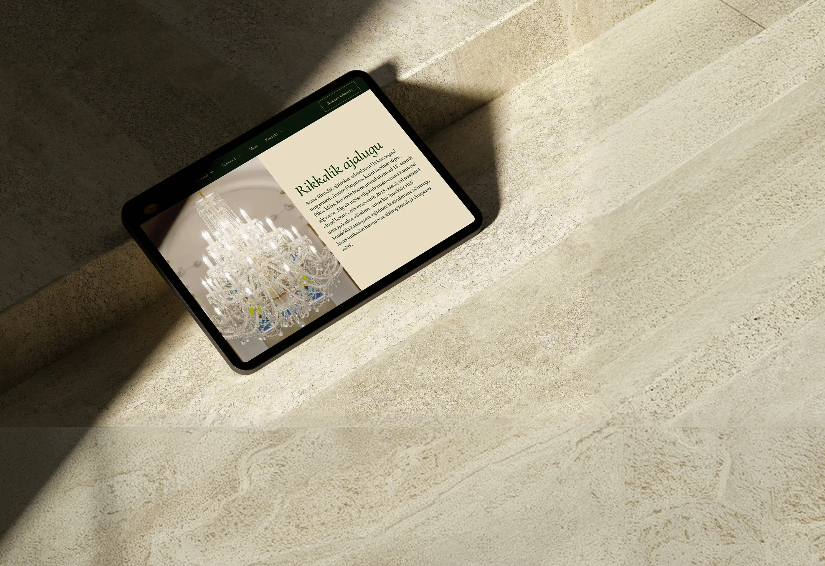 Auree Peomaja & Antiikhotell Website